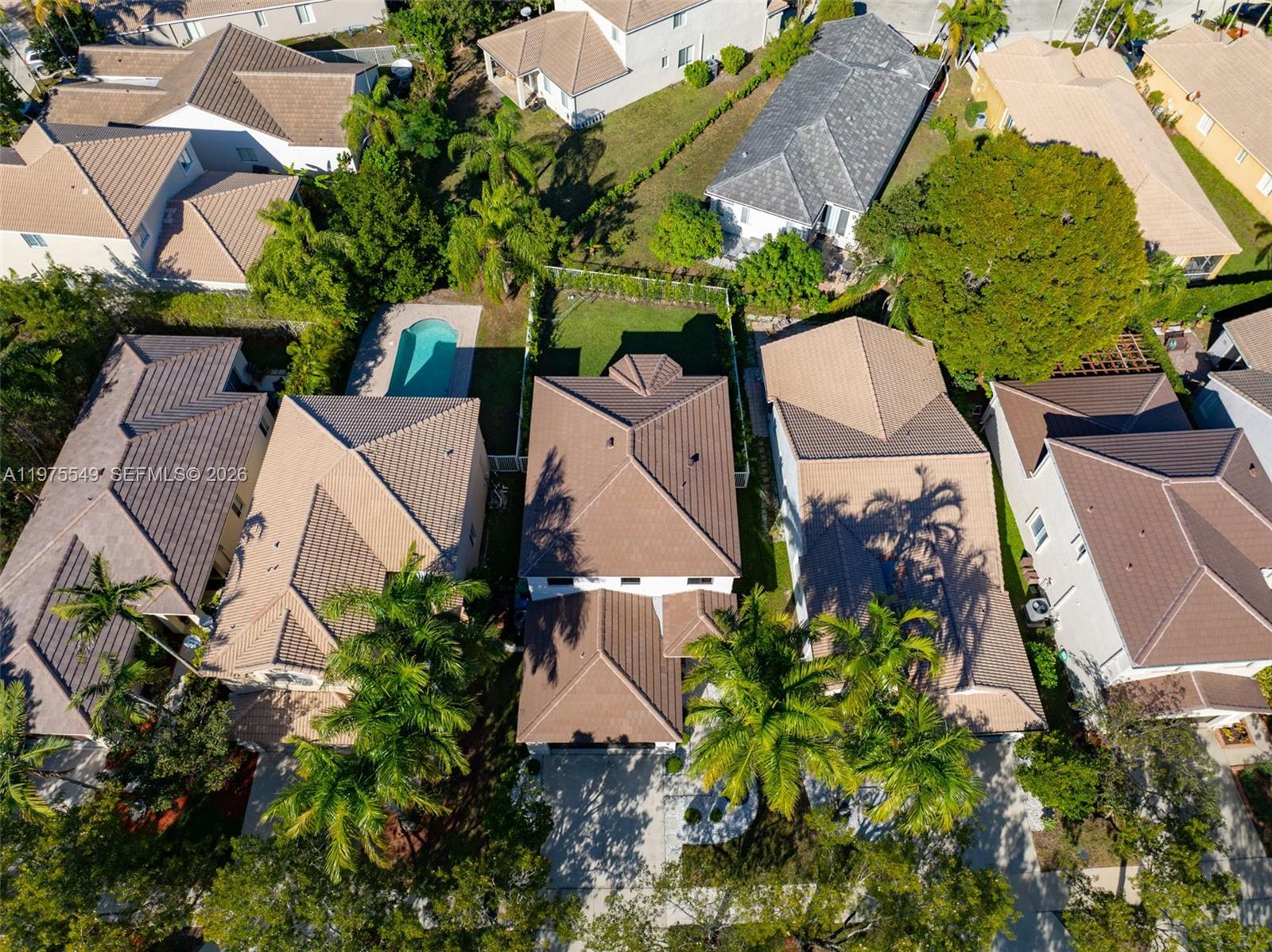 1077 Golden Cane Dr Weston, FL 33327