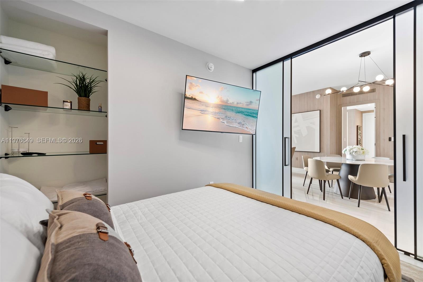 300 Biscayne Blvd Way #1605 Miami, FL 33131