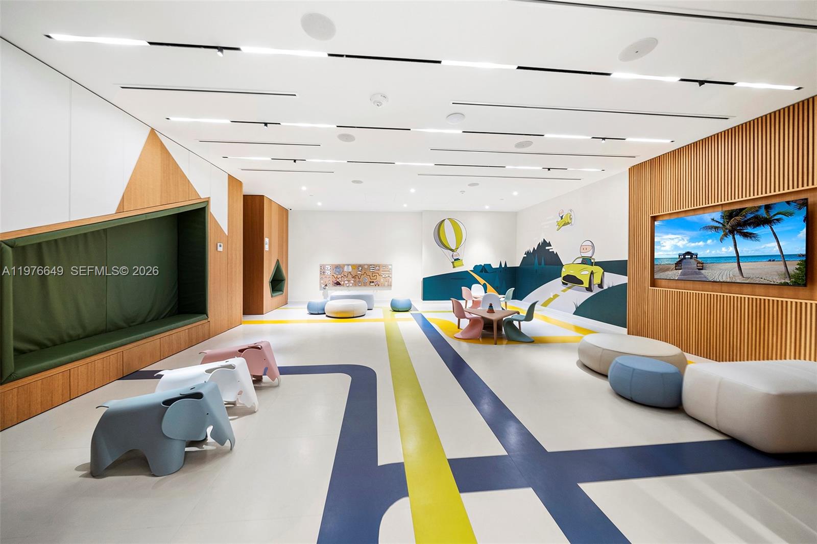 300 Biscayne Blvd Way #1605 Miami, FL 33131