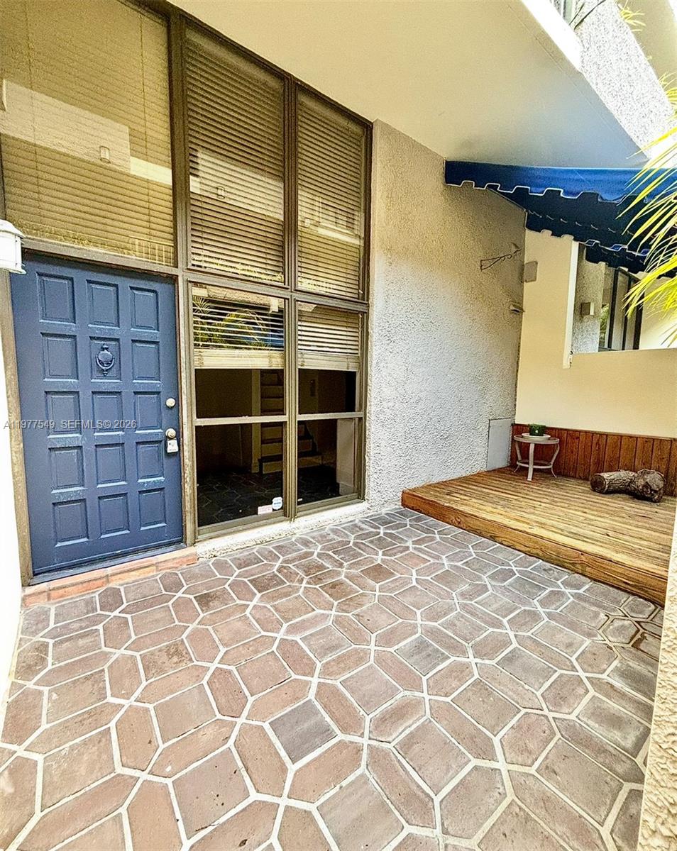 2666 Tigertail Ave #114