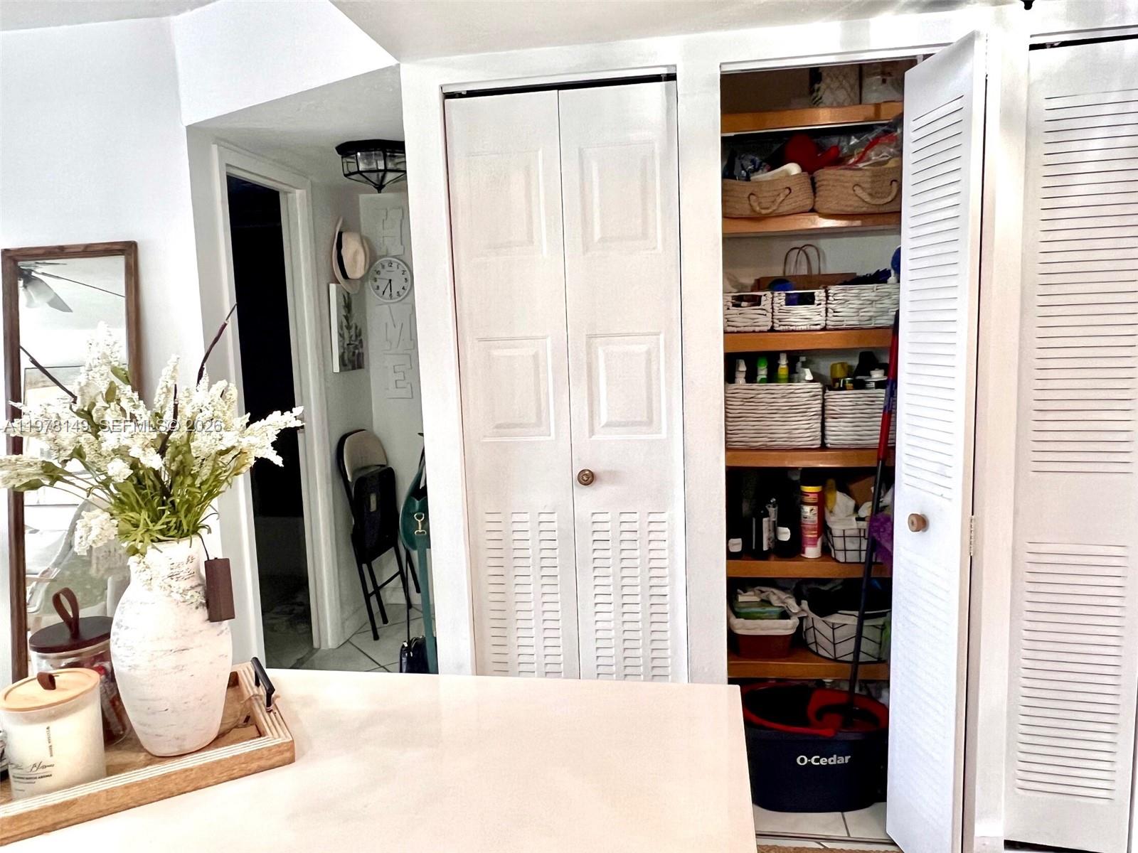 2811 Somerset Dr #211 Lauderdale Lakes, FL 33311