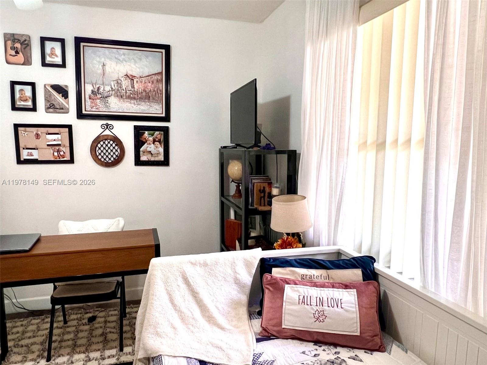 2811 Somerset Dr #211 Lauderdale Lakes, FL 33311