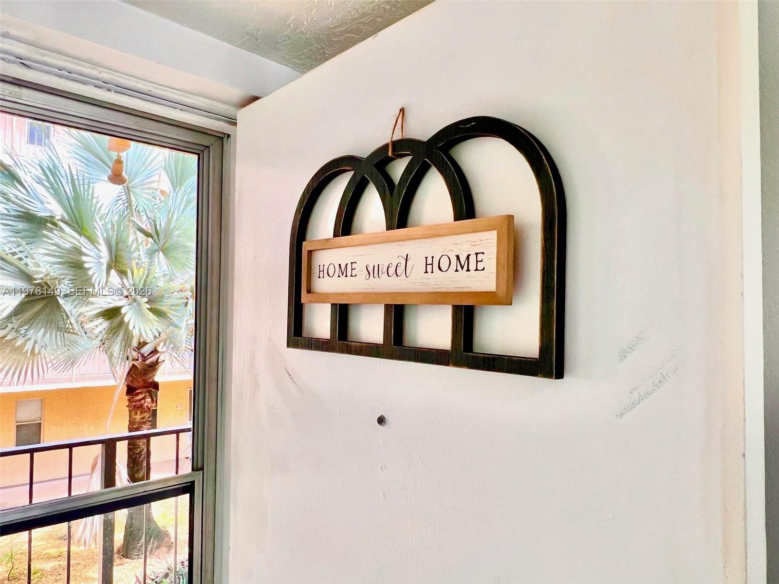 2811 Somerset Dr #211 Lauderdale Lakes, FL 33311