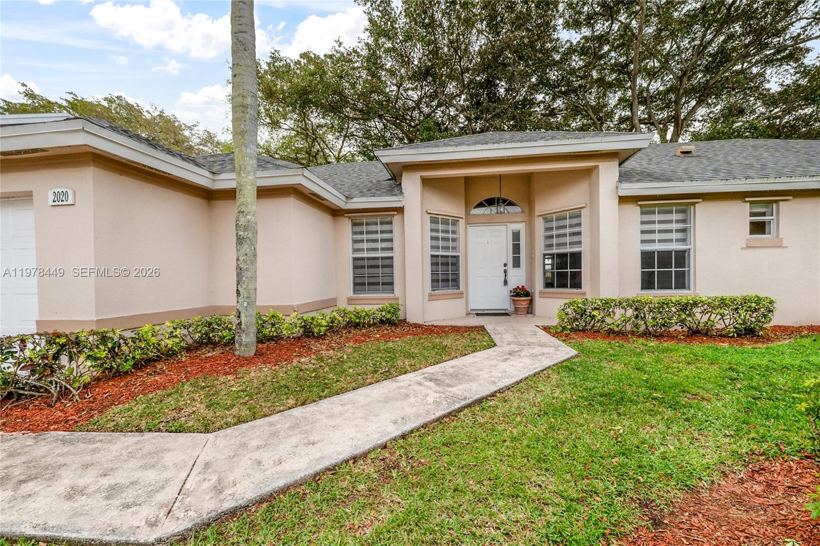 2020 SE 5th Pl Homestead, FL 33033