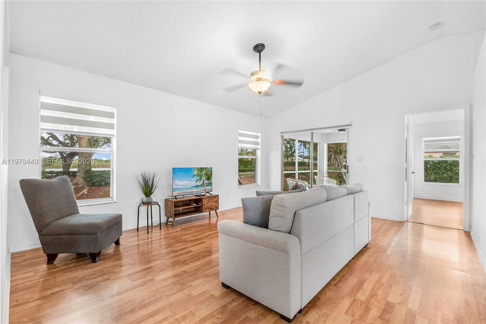 2020 SE 5th Pl Homestead, FL 33033