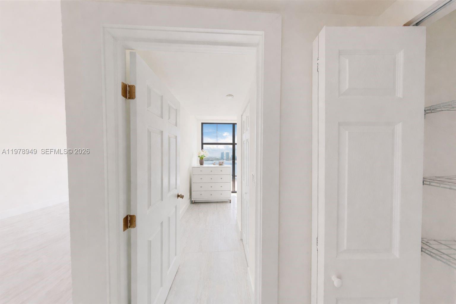 1000 W Island Blvd #1812 Aventura, FL 33160