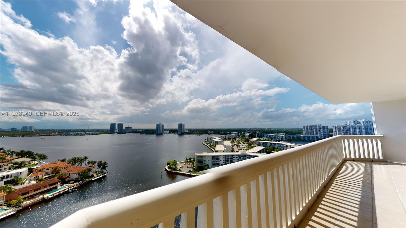 1000 W Island Blvd #1812 Aventura, FL 33160