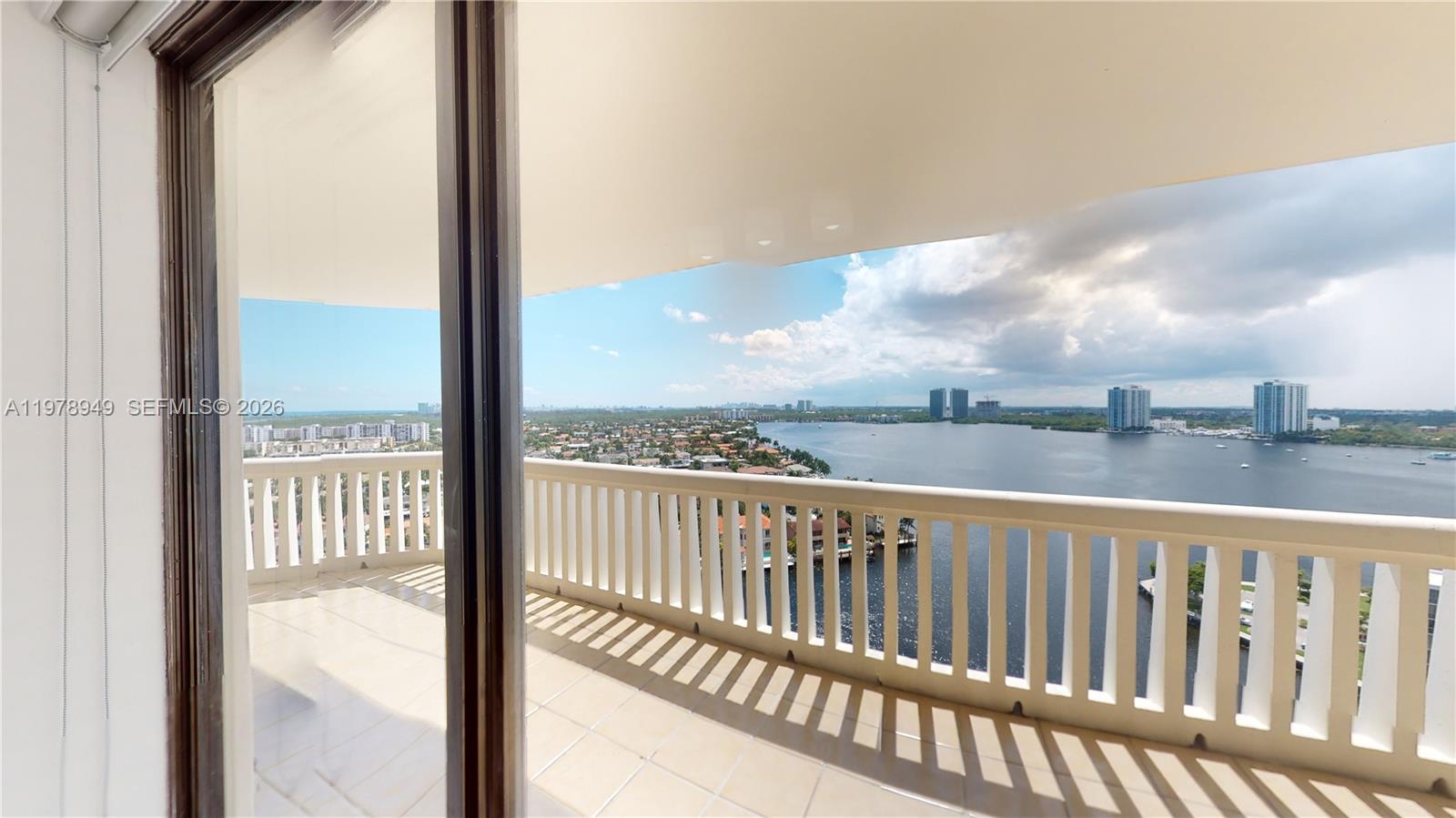 1000 W Island Blvd #1812 Aventura, FL 33160