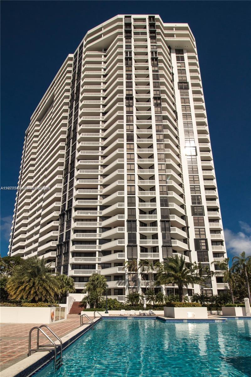 1000 W Island Blvd #1812 Aventura, FL 33160