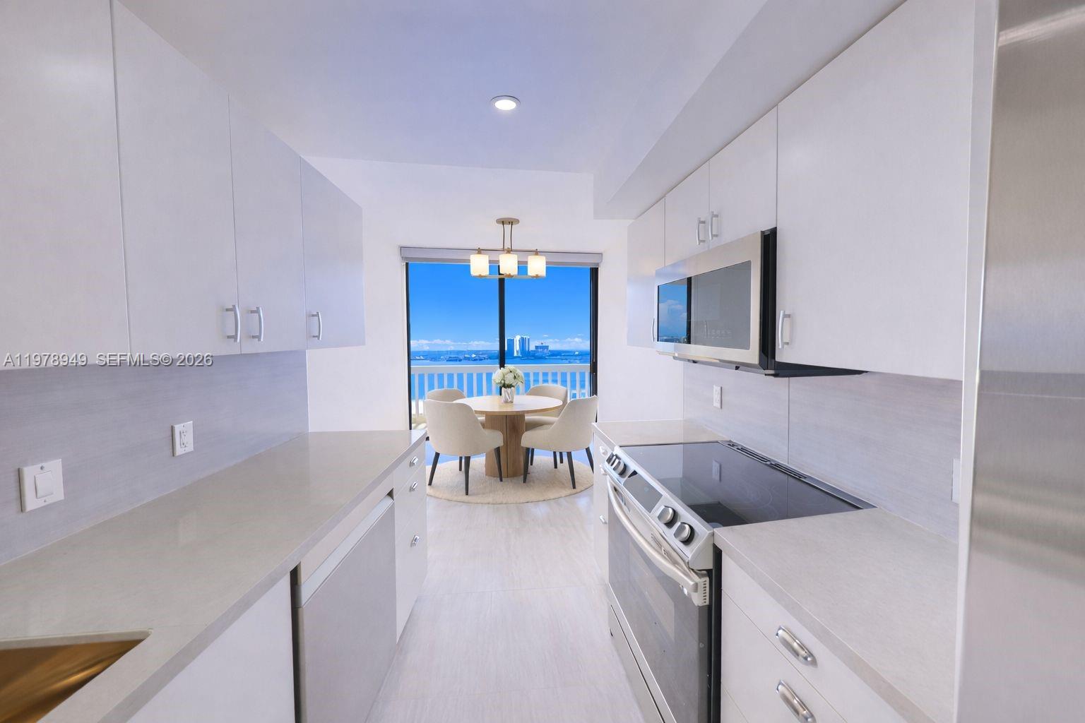 1000 W Island Blvd #1812 Aventura, FL 33160