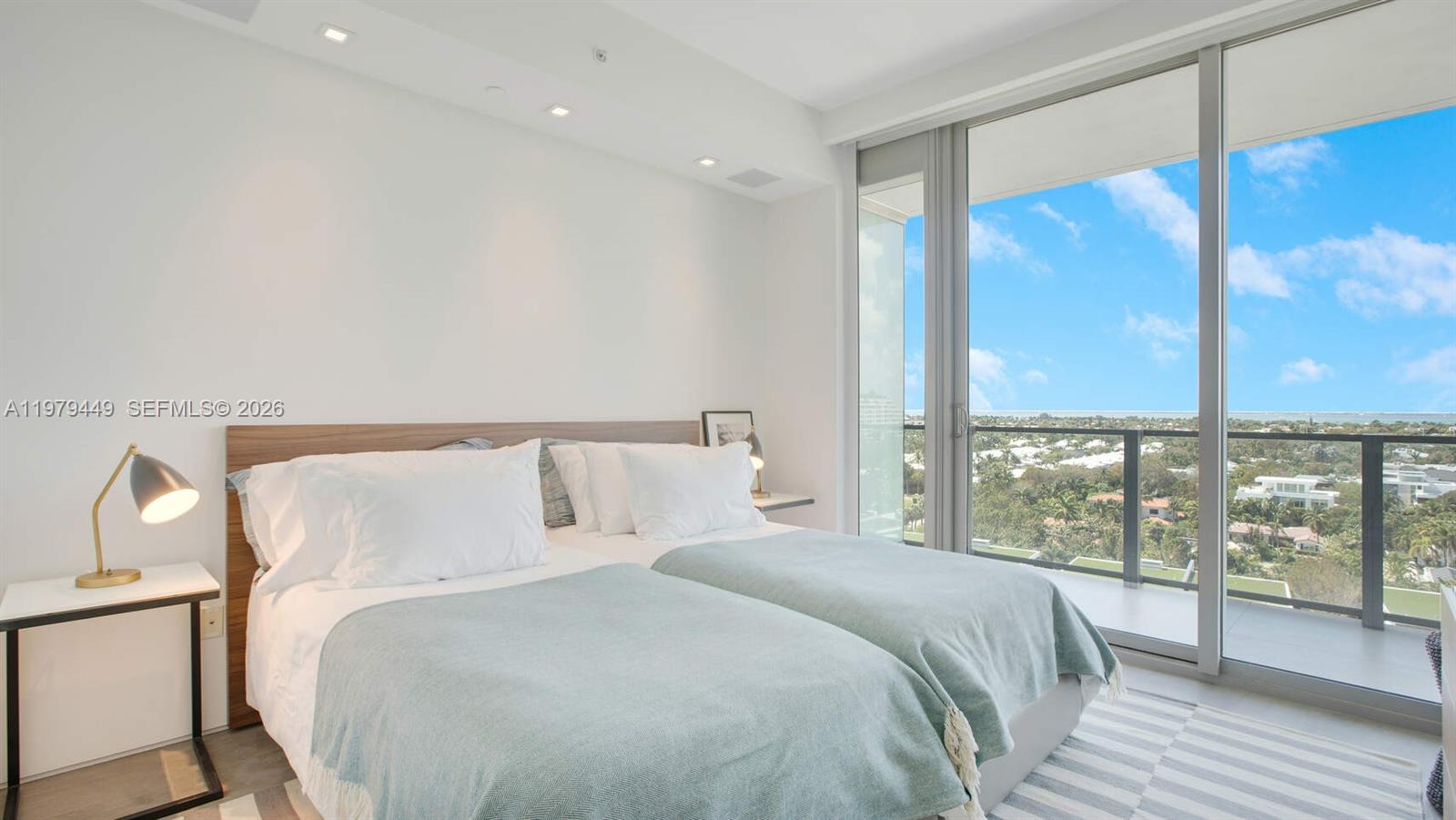 350 Ocean Dr #1006N Key Biscayne, FL 33149