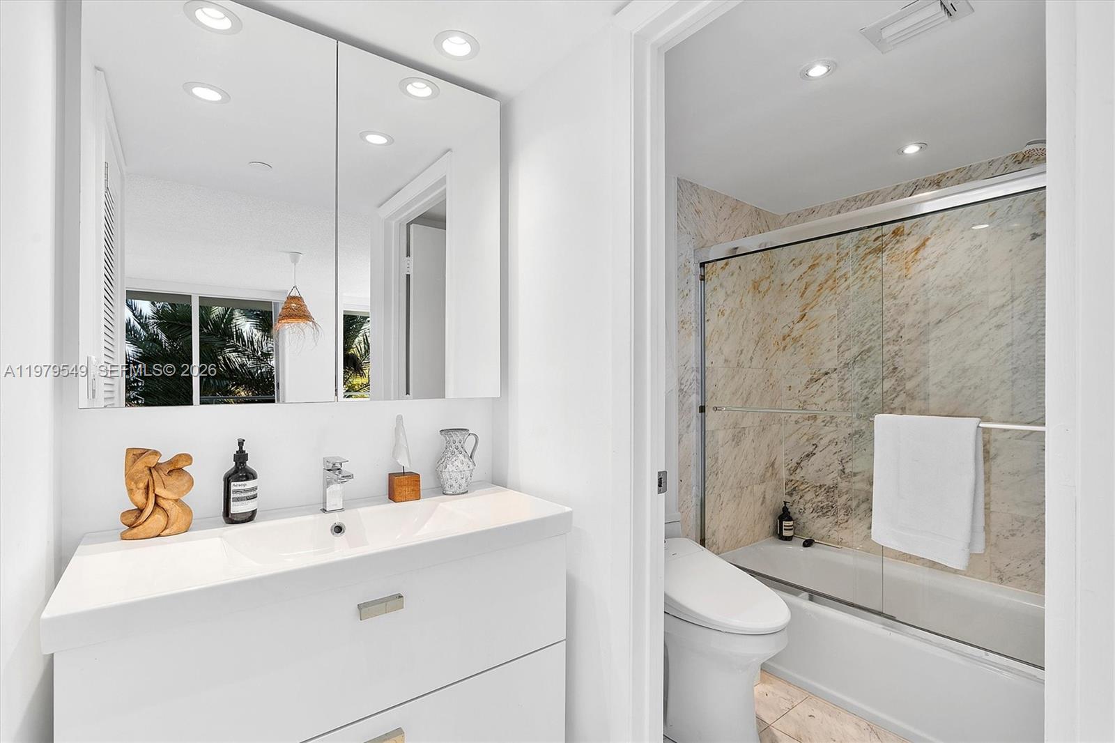 8911 Collins Ave #401 Surfside, FL 33154