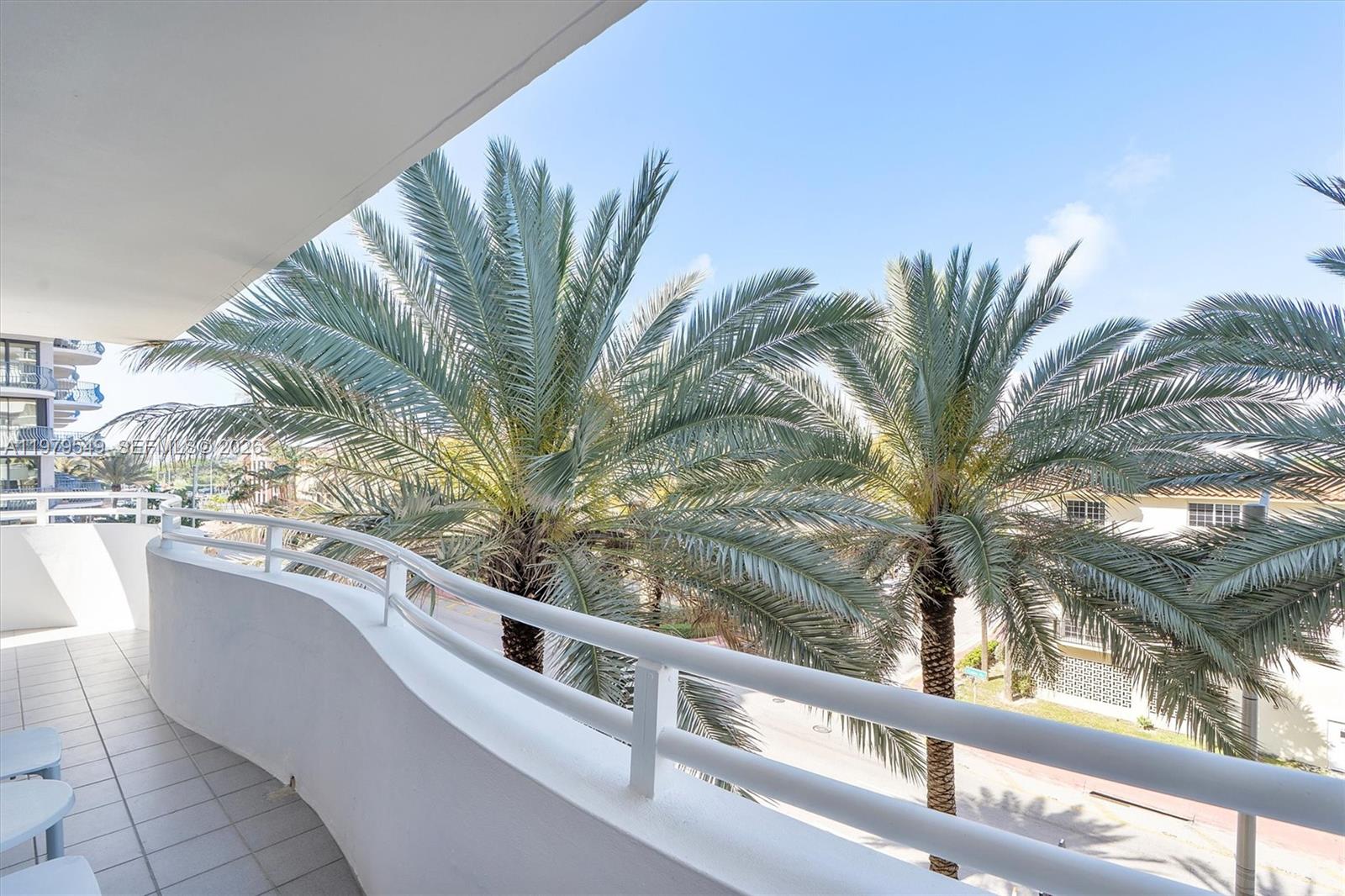 8911 Collins Ave #401 Surfside, FL 33154