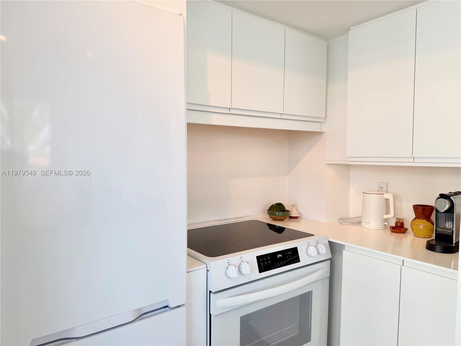 8911 Collins Ave #401 Surfside, FL 33154