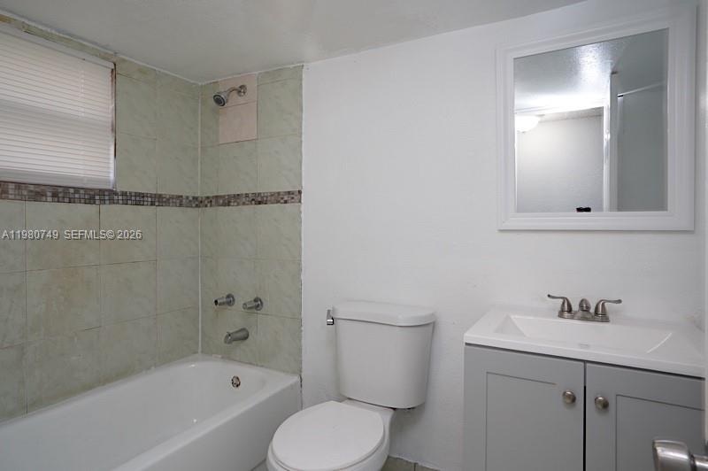 2378 NW 60th St Miami, FL 33142