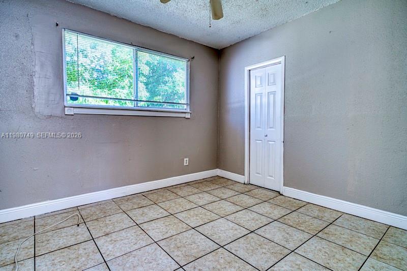 2378 NW 60th St Miami, FL 33142