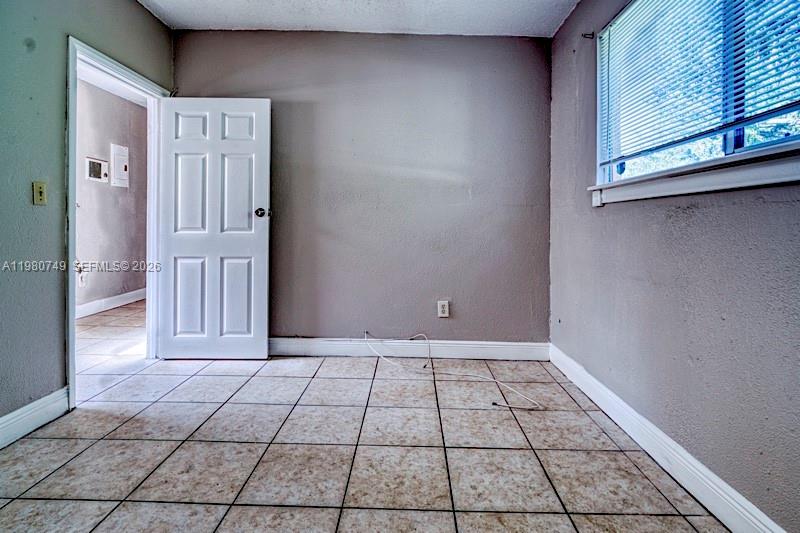 2378 NW 60th St Miami, FL 33142