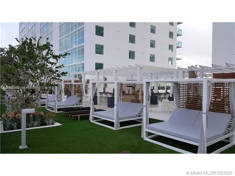 image 400 Sunny Isles17