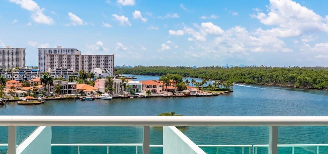 image 400 Sunny Isles27