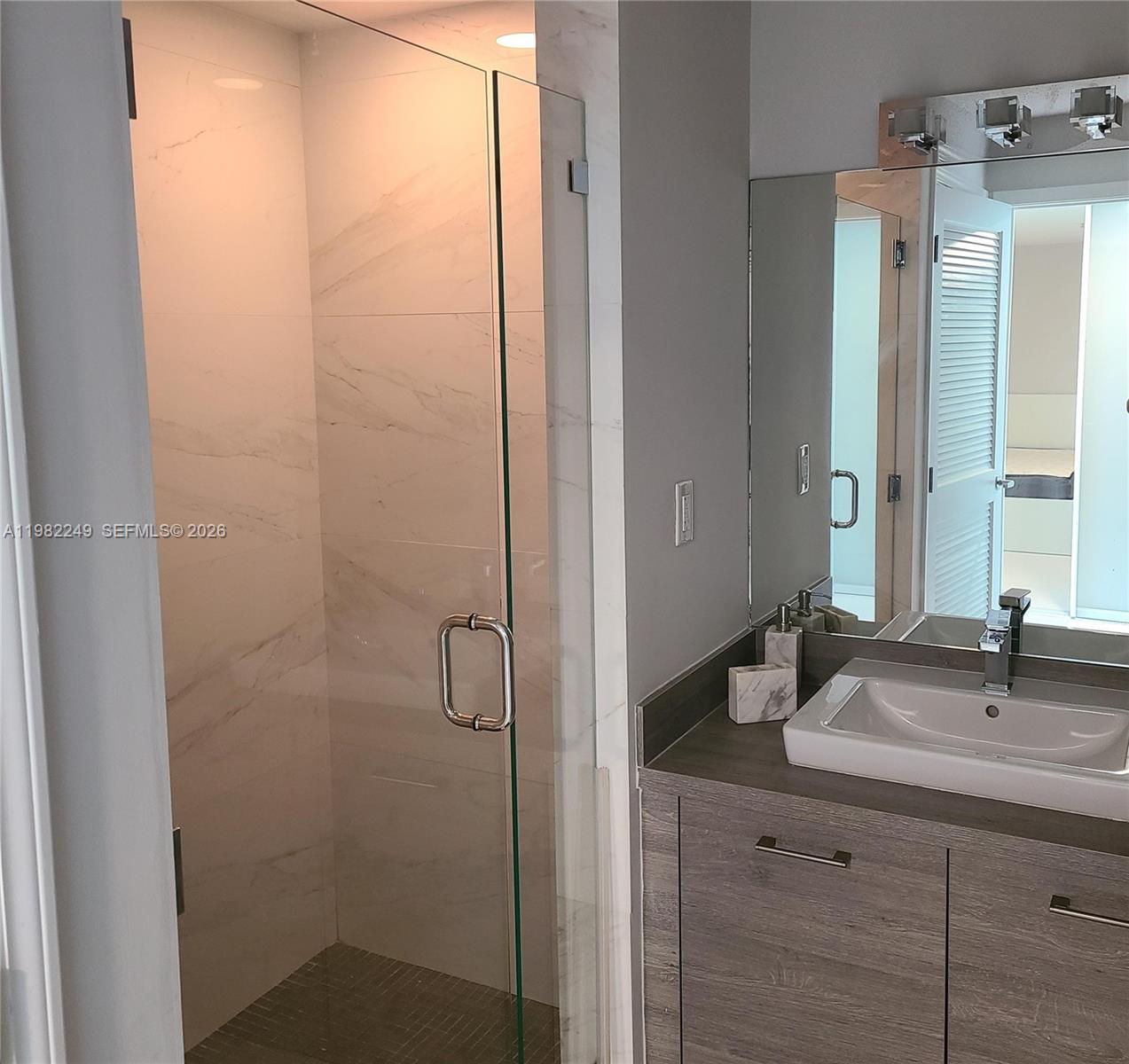 image 400 Sunny Isles31