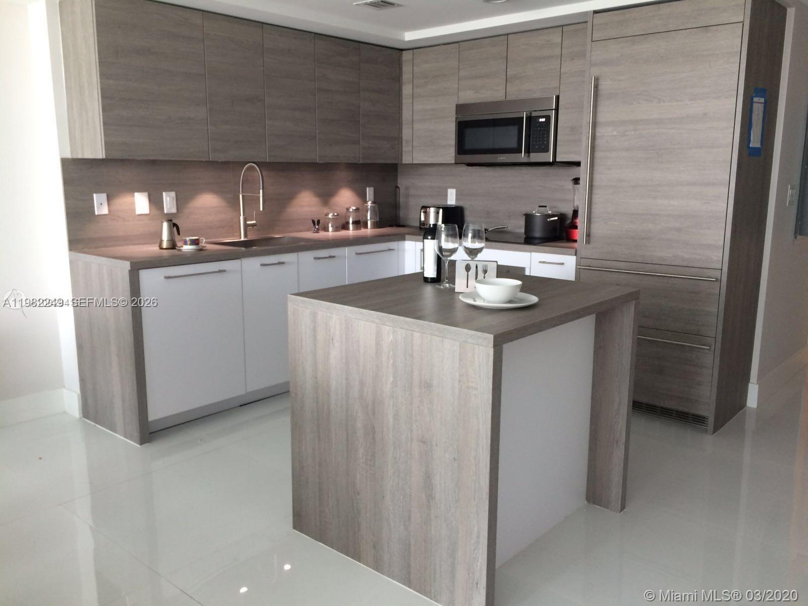 image 400 Sunny Isles35