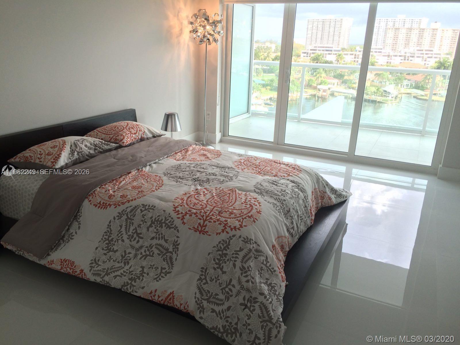image 400 Sunny Isles38