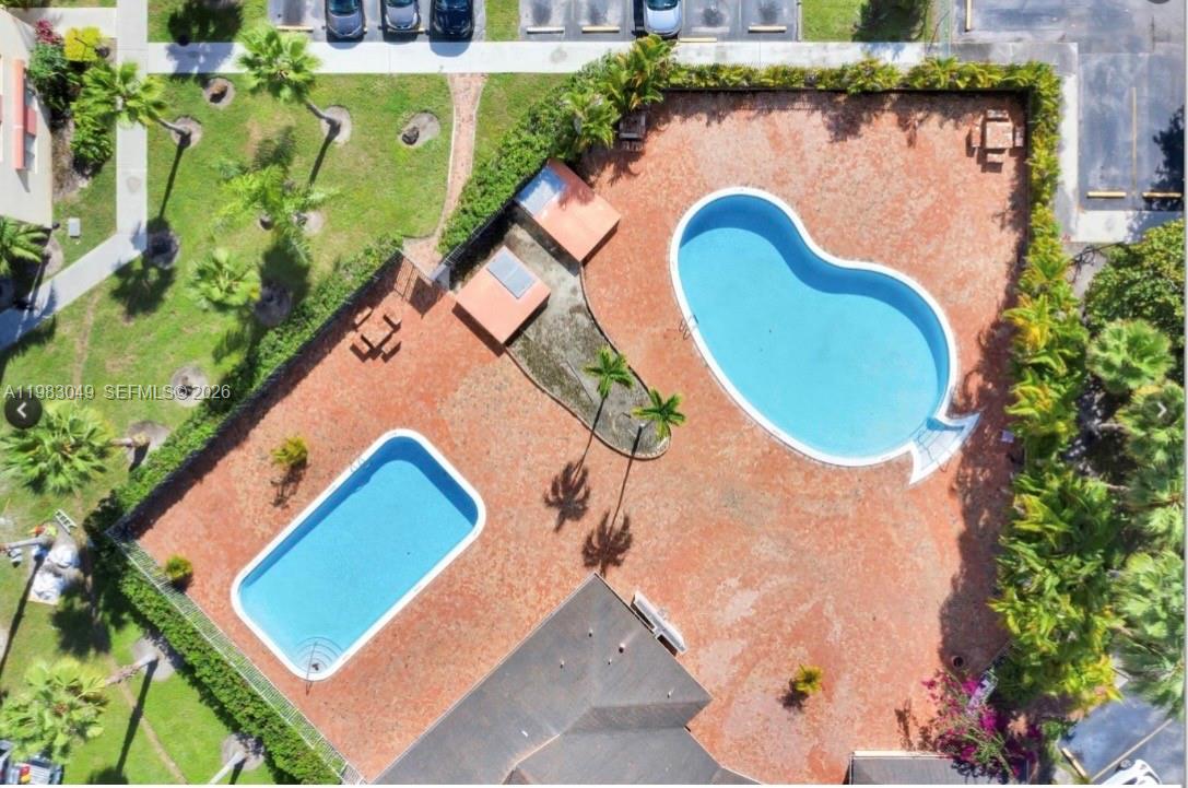 9001 SW 77th Ave #C202 Miami, FL 33156