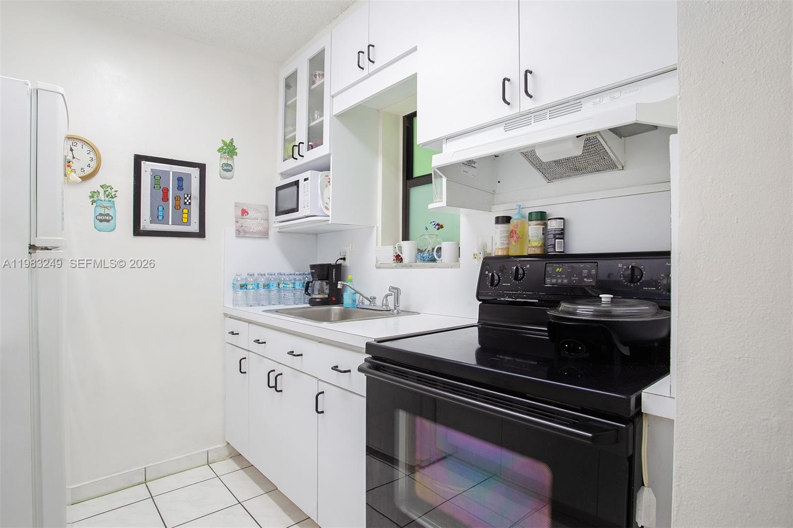 1530 SW 2nd St #405 Miami, FL 33135