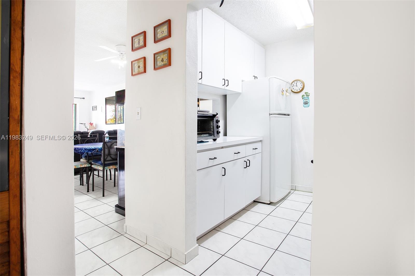 1530 SW 2nd St #405 Miami, FL 33135