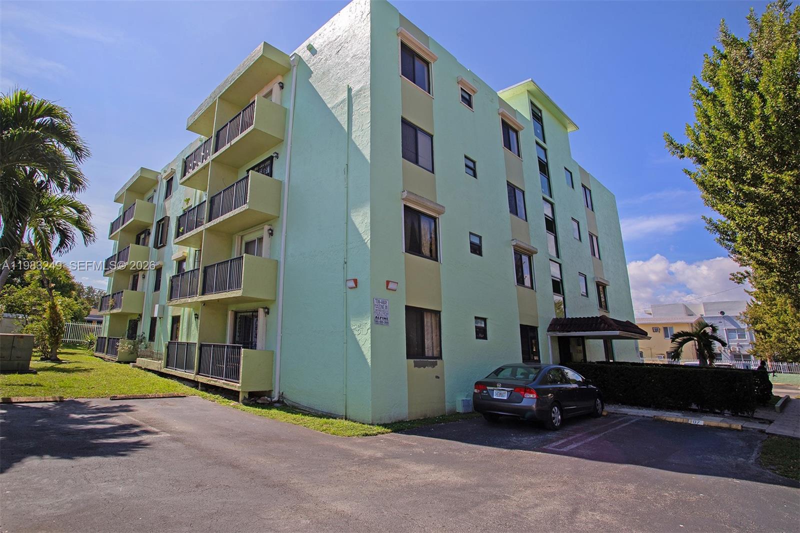 1530 SW 2nd St #405 Miami, FL 33135