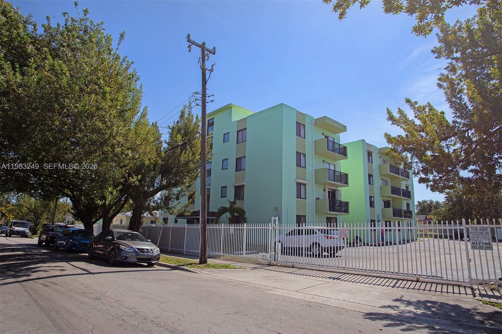 1530 SW 2nd St #405 Miami, FL 33135