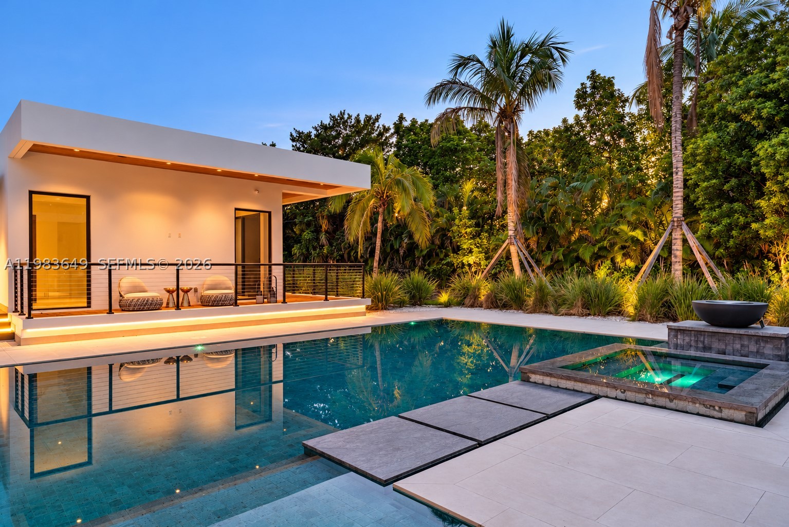 11720 SW 77th Ave Pinecrest, FL 33156