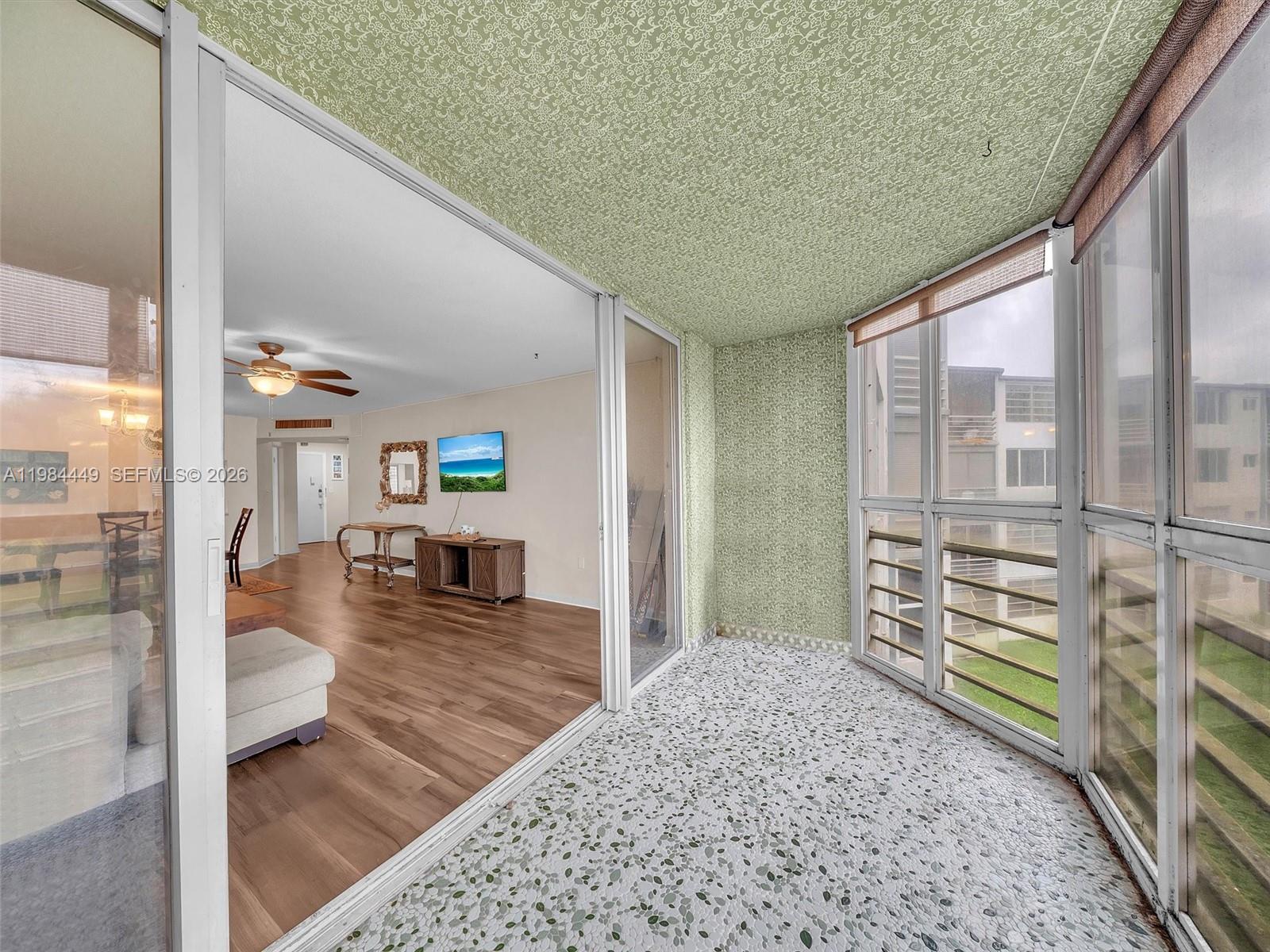 1101 NE 191st St #307 Miami, FL 33179