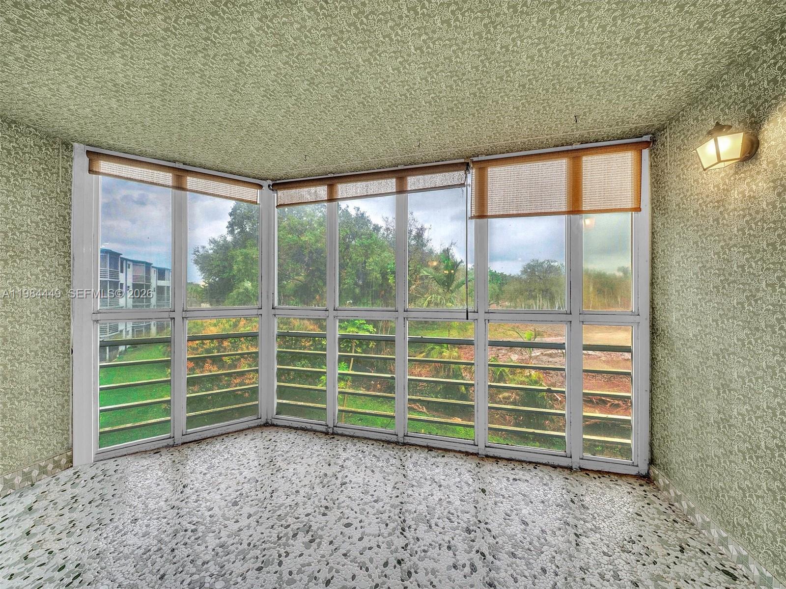 1101 NE 191st St #307 Miami, FL 33179