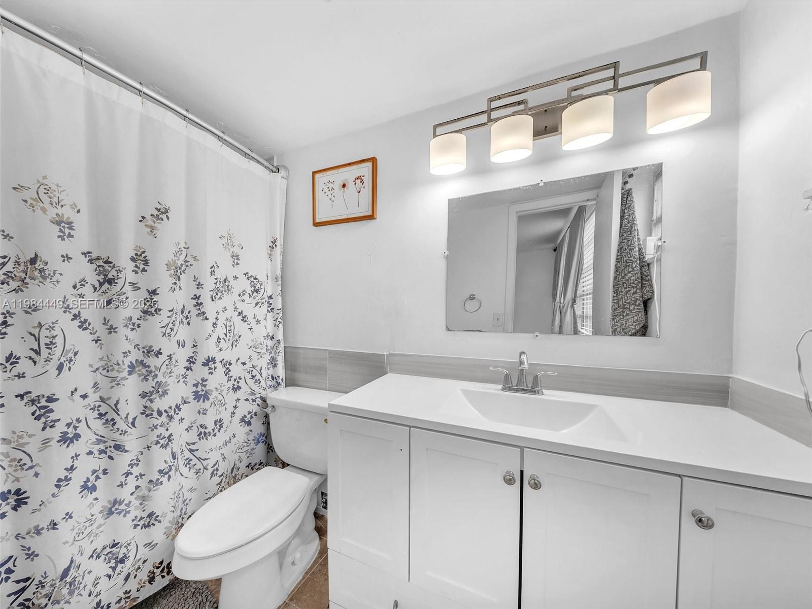 1101 NE 191st St #307 Miami, FL 33179