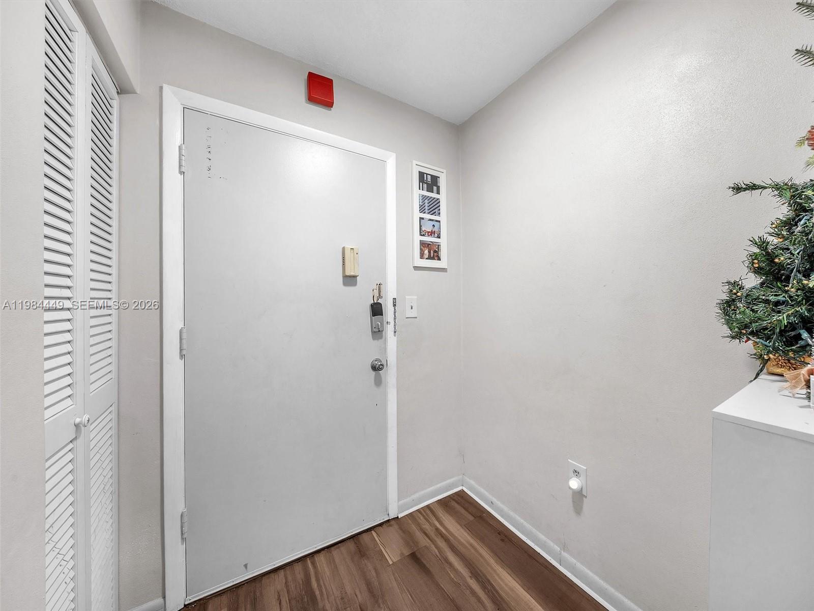 1101 NE 191st St #307 Miami, FL 33179