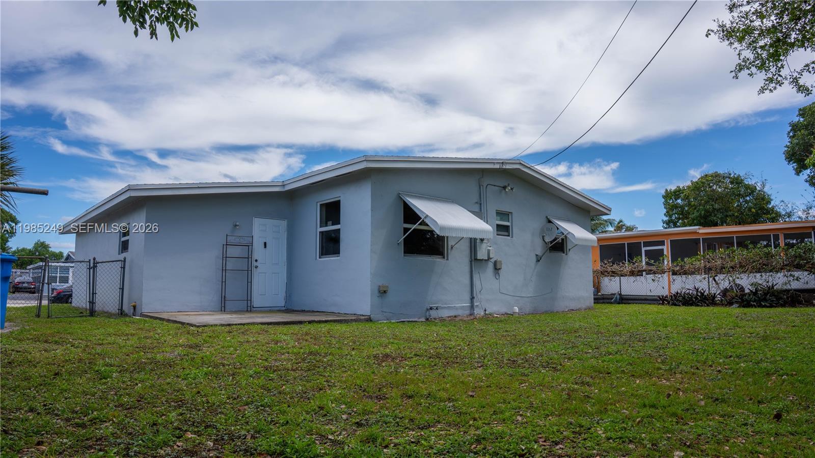 3230 SW 47th Ave West Park, FL 33023