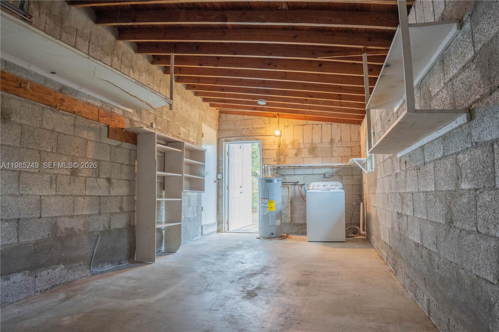 3230 SW 47th Ave West Park, FL 33023