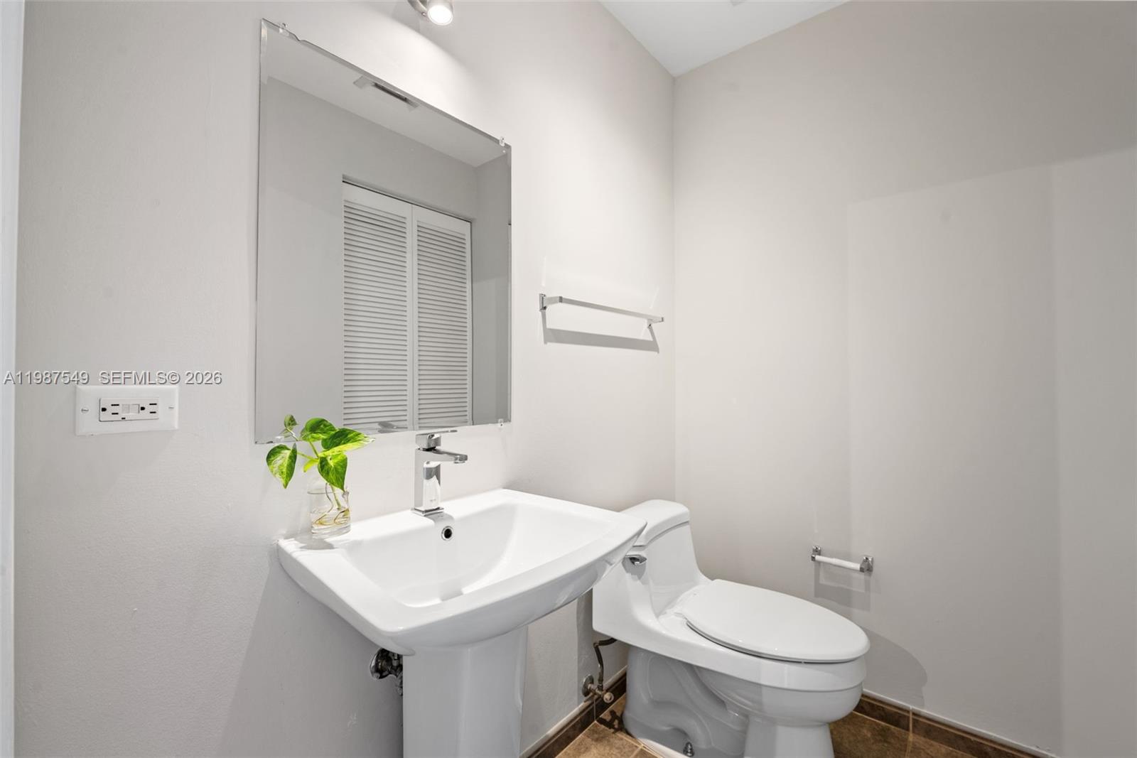 3470 E Coast Ave #H0302 Miami, FL 33137