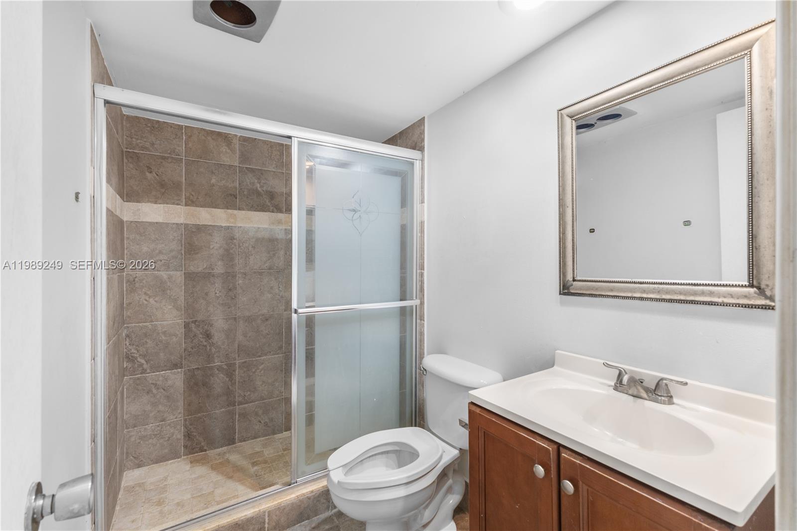 806 Cypress Grv Ln #111 Pompano Beach, FL 33069