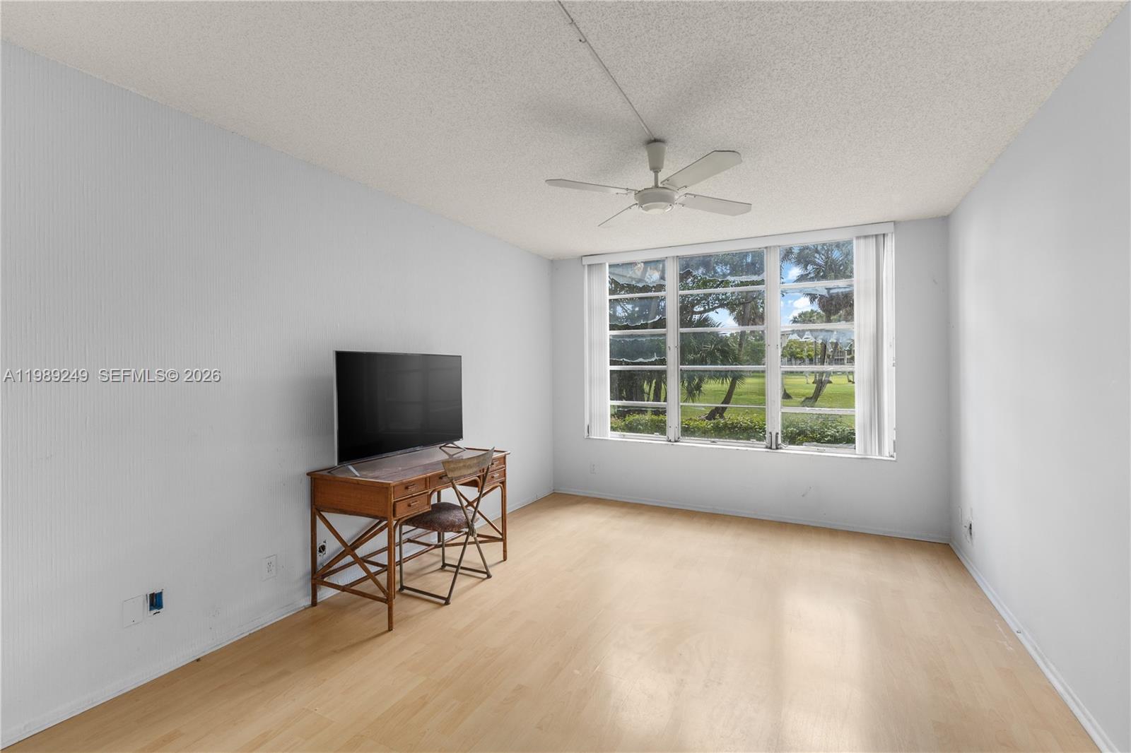 806 Cypress Grv Ln #111 Pompano Beach, FL 33069