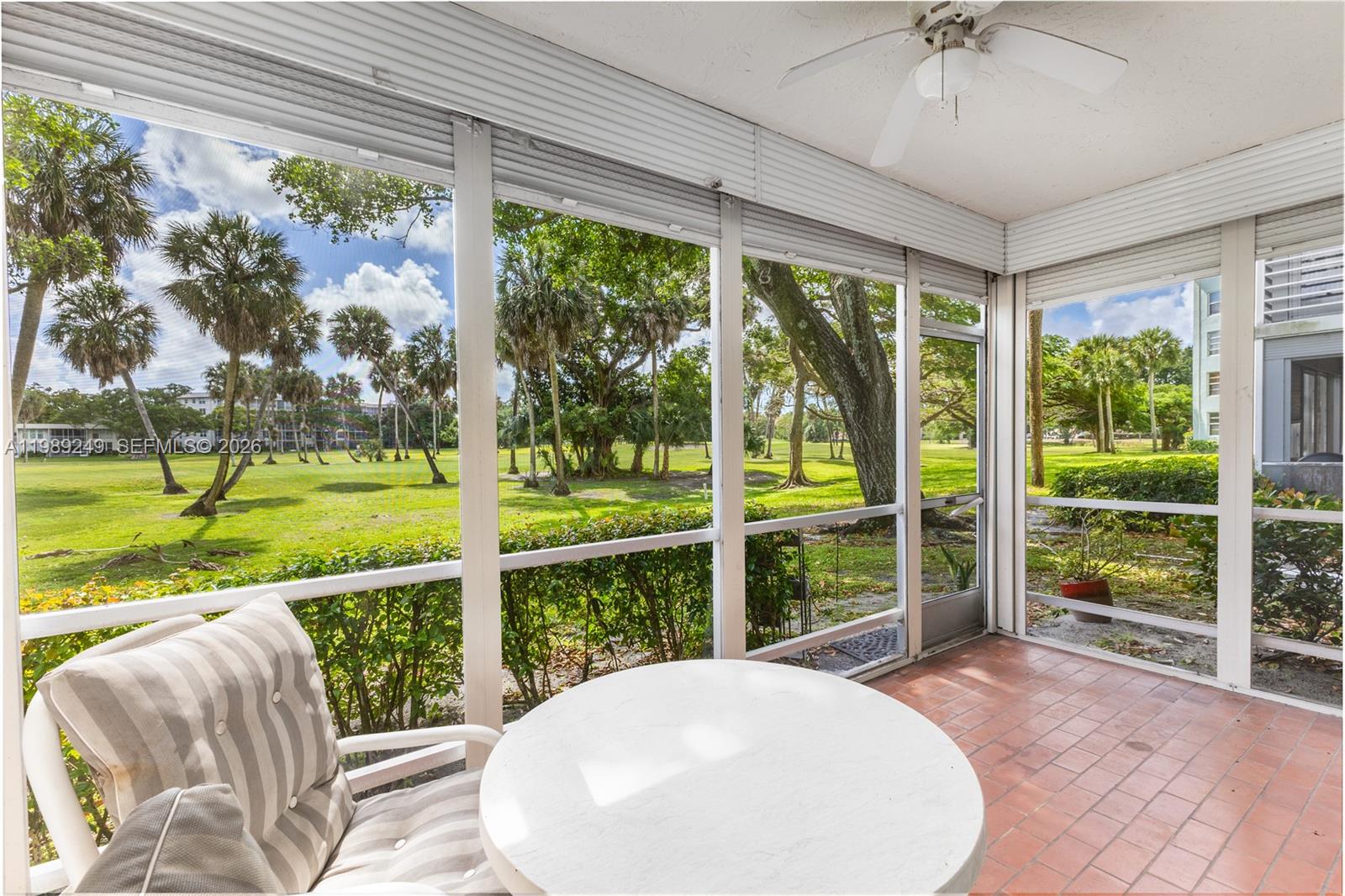 806 Cypress Grv Ln #111 Pompano Beach, FL 33069