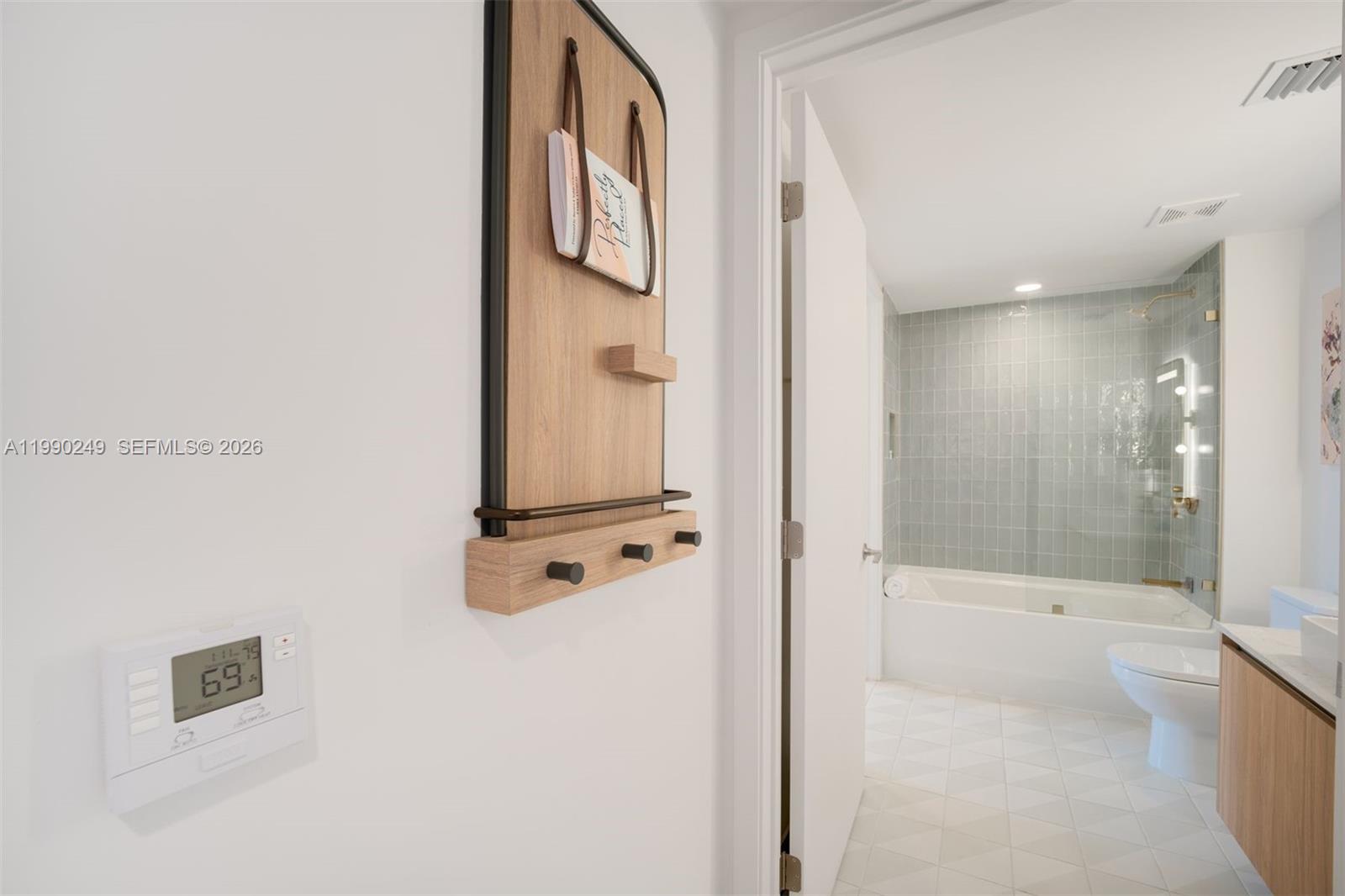 159 NE 6th St #2607 Miami, FL 33132