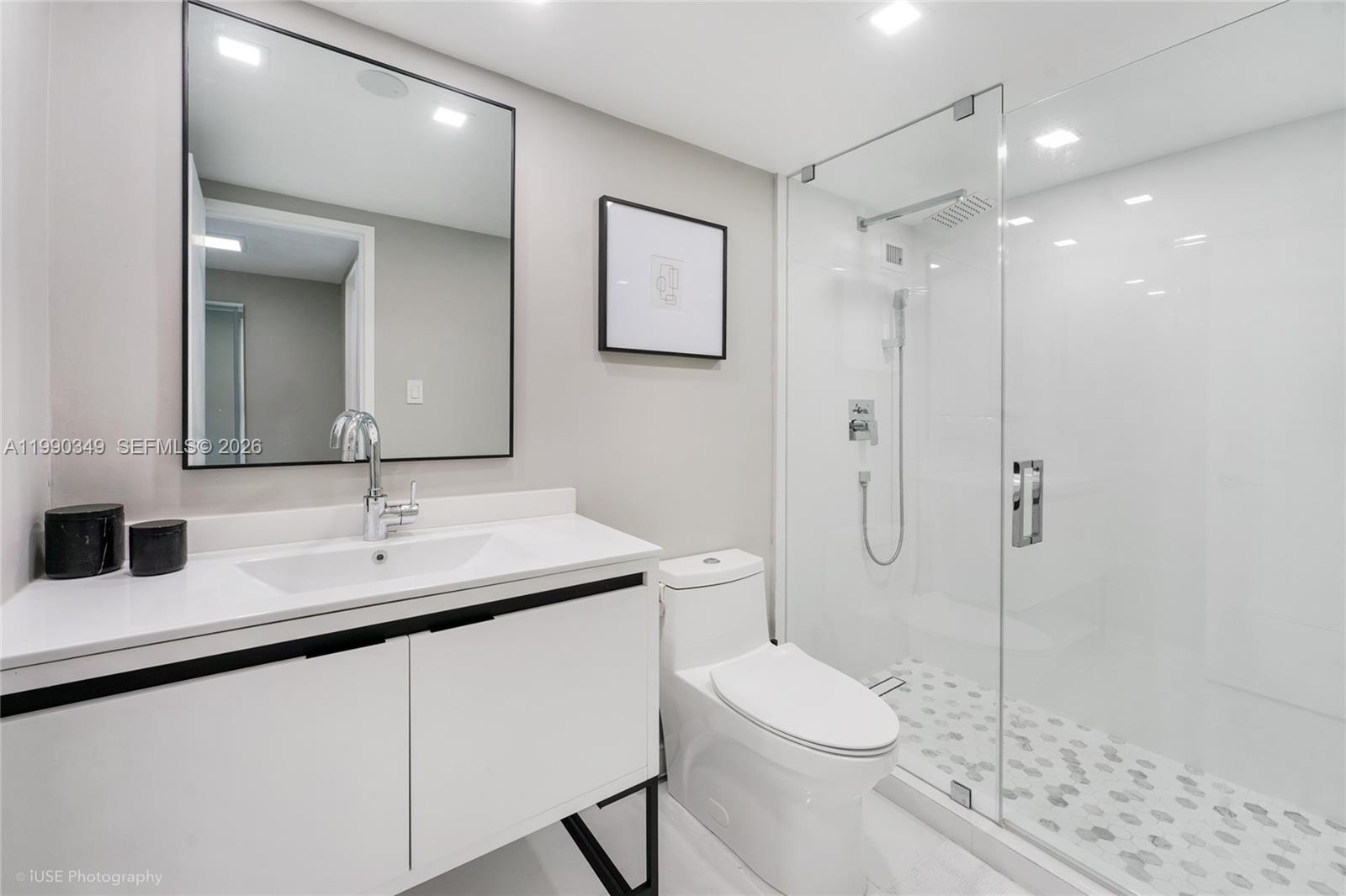 5161 Collins Ave #1508 Miami Beach, FL 33140