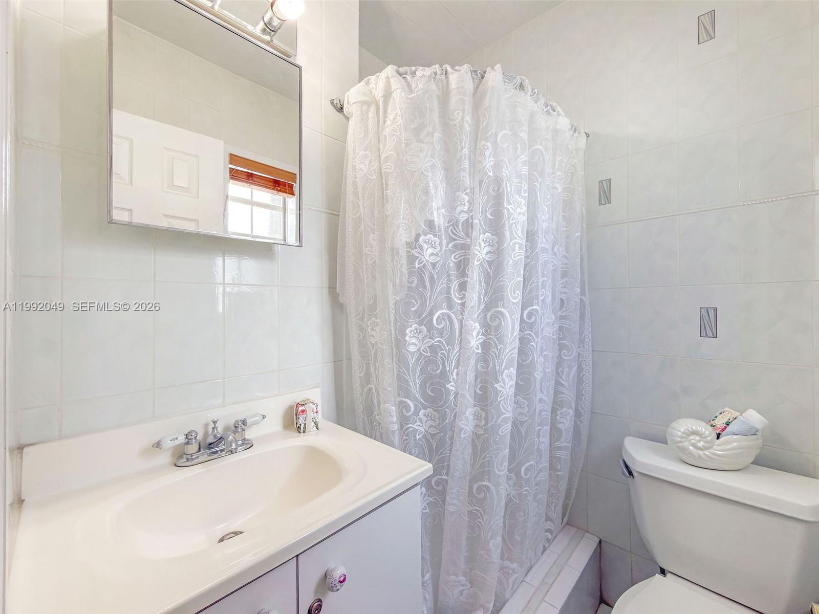 6810 SW 51st St Miami, FL 33155