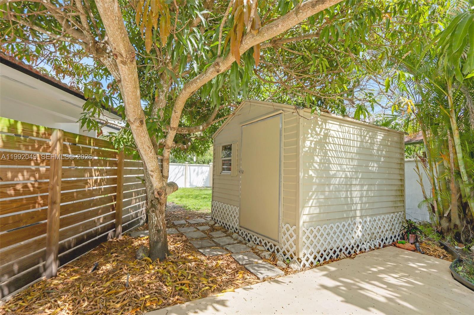 6810 SW 51st St Miami, FL 33155