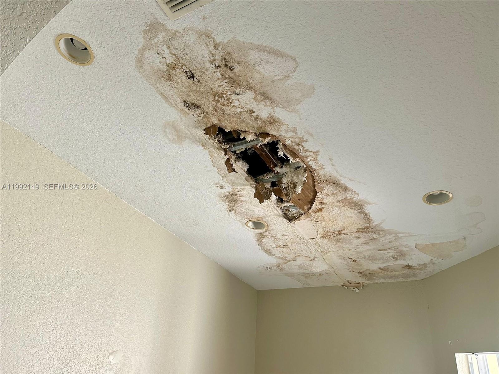 1445 SW 11th Pl Fort Lauderdale, FL 33312