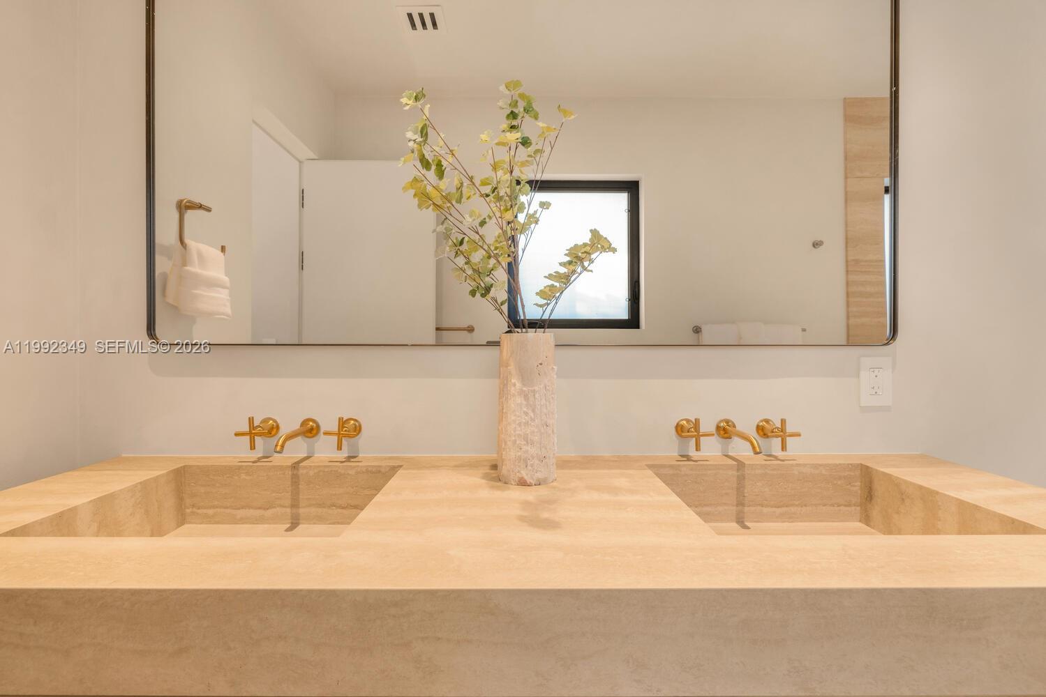 4430 Royal Palm Ave Miami Beach, FL 33140