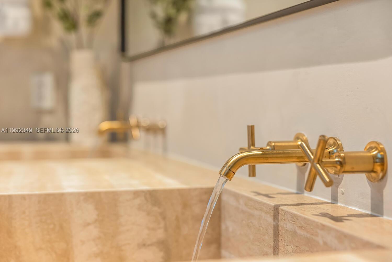 4430 Royal Palm Ave Miami Beach, FL 33140