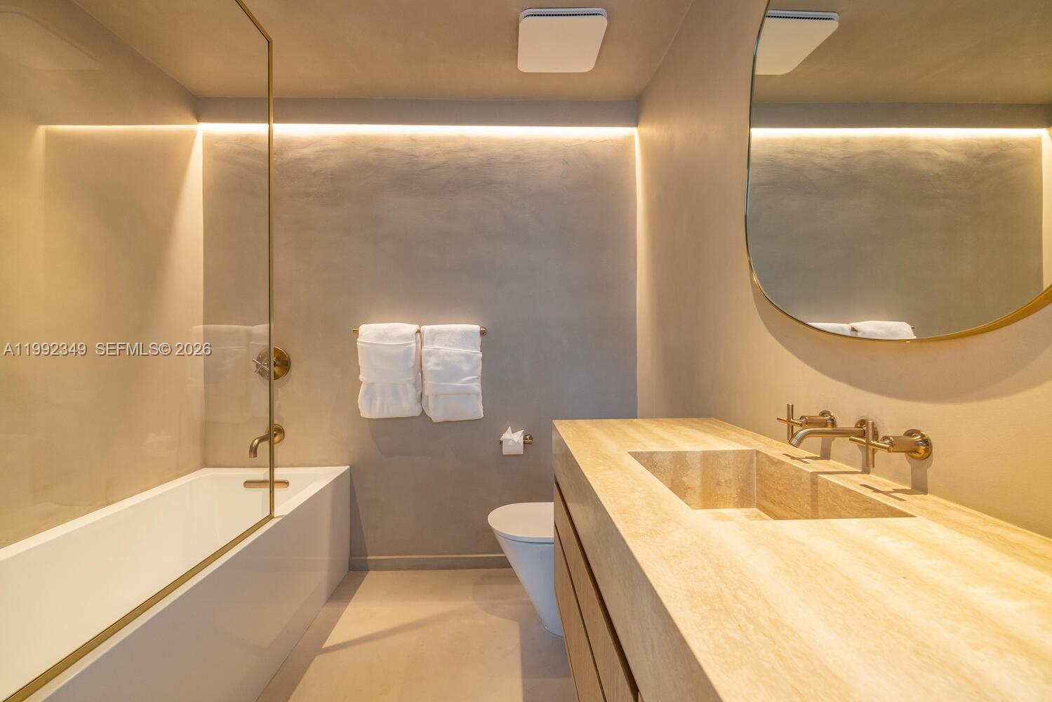 4430 Royal Palm Ave Miami Beach, FL 33140